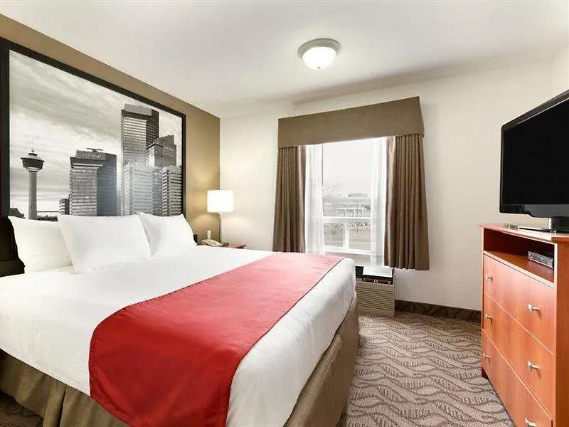 Super 8 By Wyndham Calgary Shawnessy Area Hotel Canada