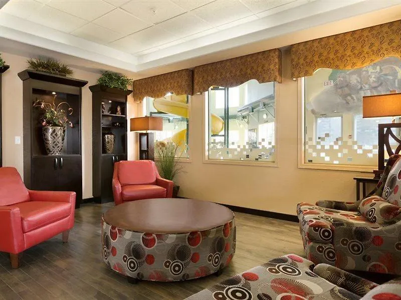 Super 8 By Wyndham Calgary Shawnessy Area Hotel