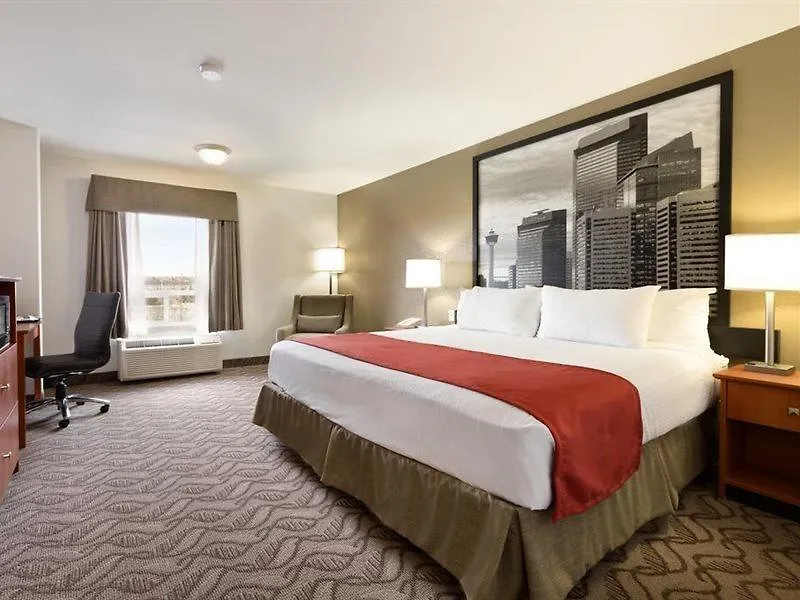 Super 8 By Wyndham Calgary Shawnessy Area Hotel