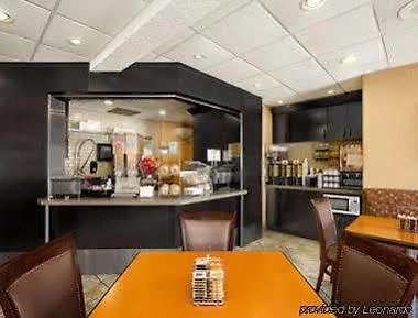Super 8 By Wyndham Calgary Shawnessy Area Hotel