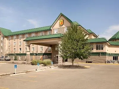 Hotel Super 8 By Wyndham Calgary Shawnessy Area 3*,  Canada