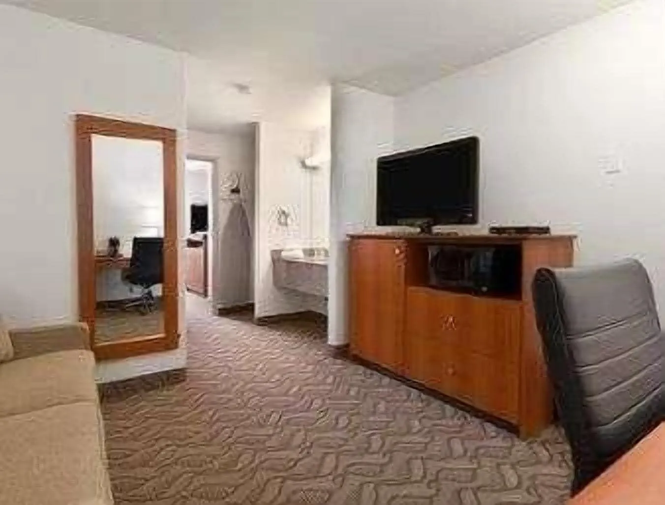 ***  Hotel Super 8 By Wyndham Calgary Shawnessy Area Canada