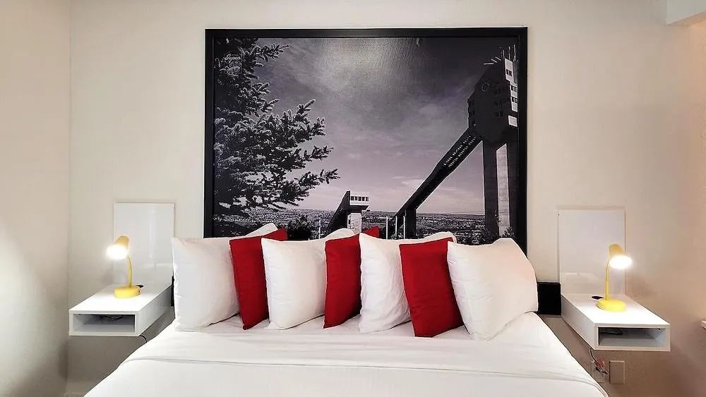 Hotel Super 8 By Wyndham Calgary Shawnessy Area