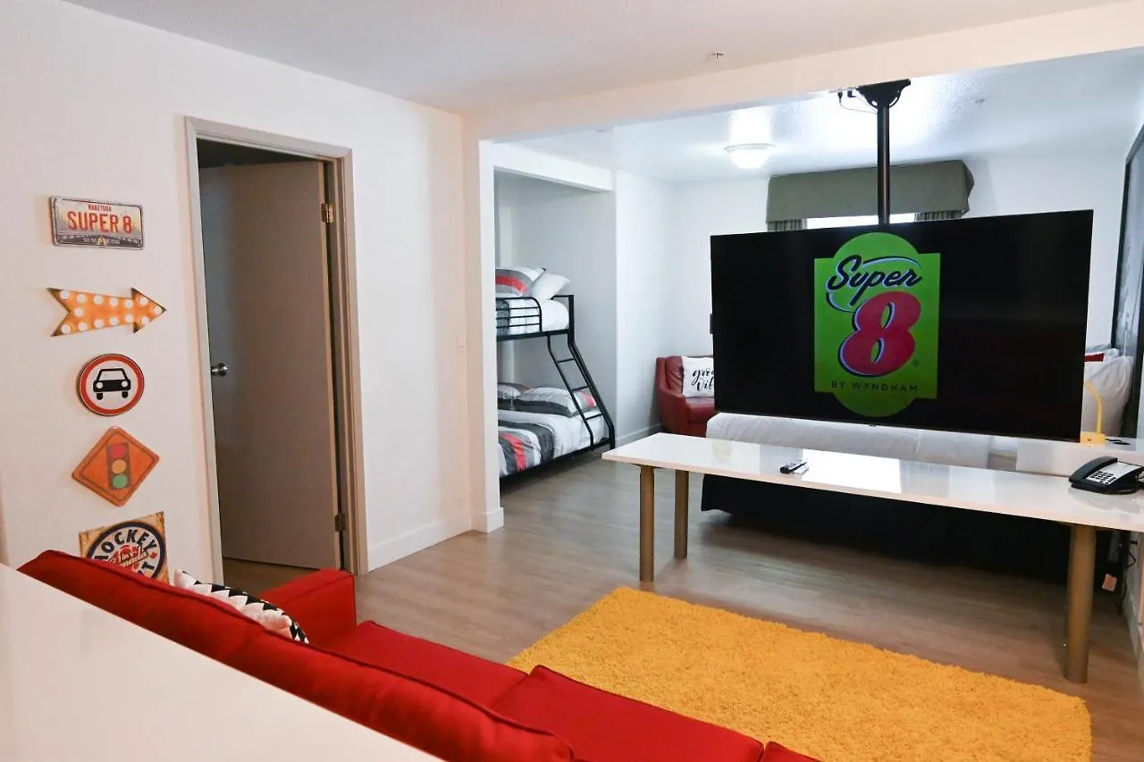 Hotel Super 8 By Wyndham Calgary Shawnessy Area