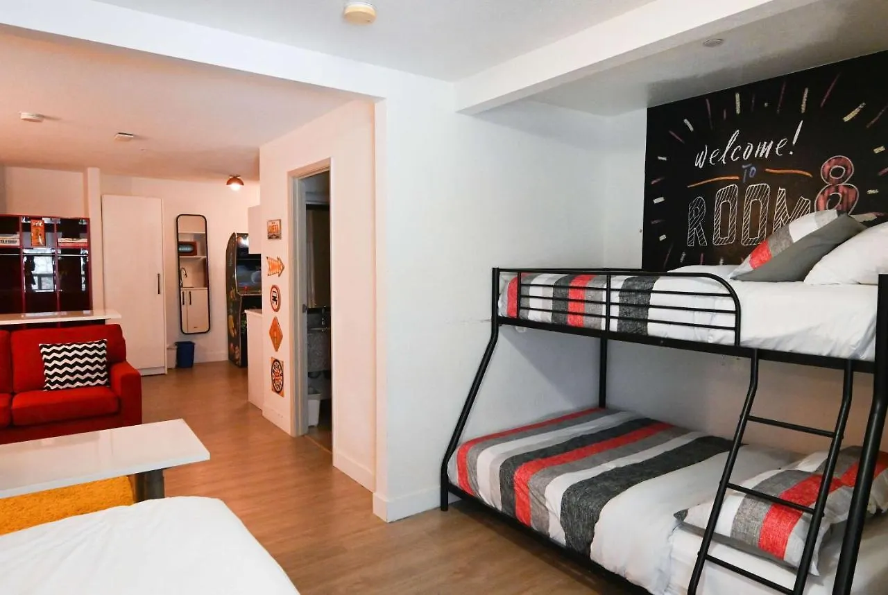 Hotel Super 8 By Wyndham Calgary Shawnessy Area