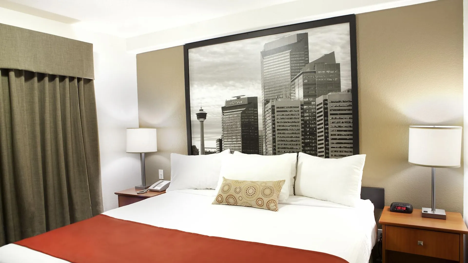Hotel Super 8 By Wyndham Calgary Shawnessy Area
