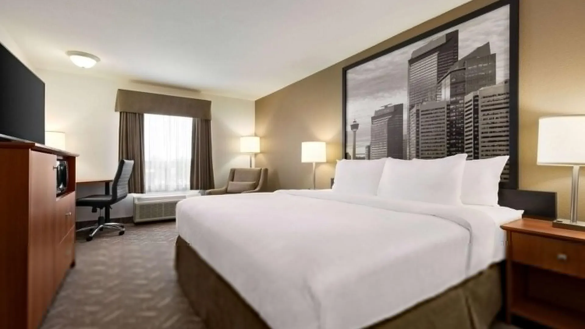Hotel Super 8 By Wyndham Calgary Shawnessy Area