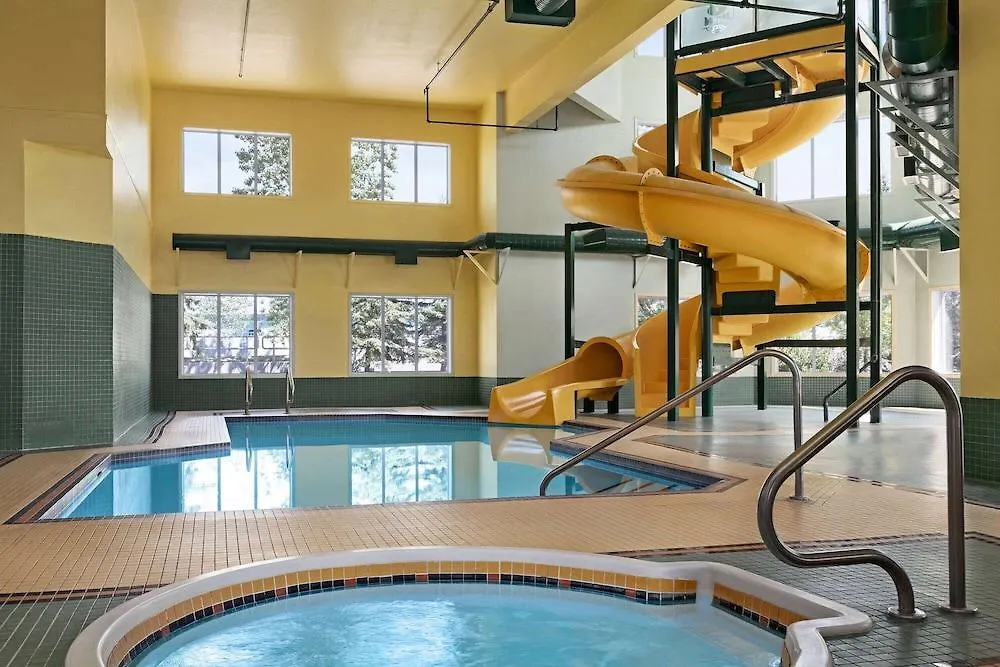 Hotel Super 8 By Wyndham Calgary Shawnessy Area