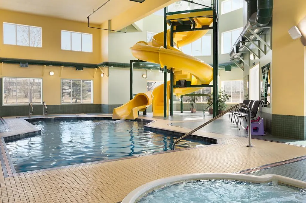 Hotel Super 8 By Wyndham Calgary Shawnessy Area